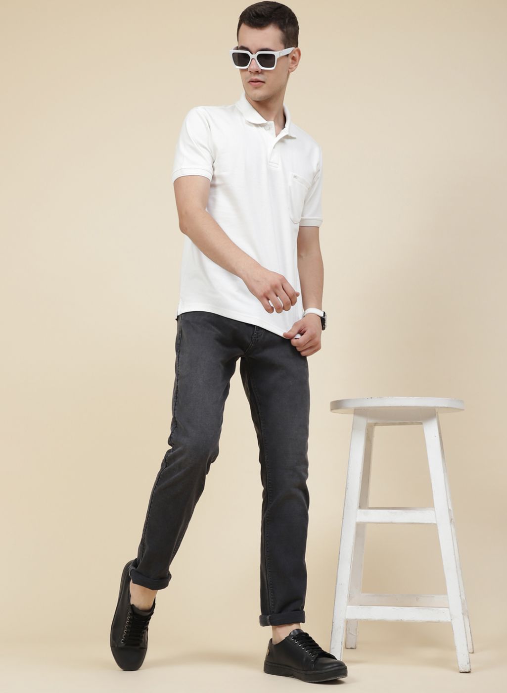 Men Off White Solid T-Shirt