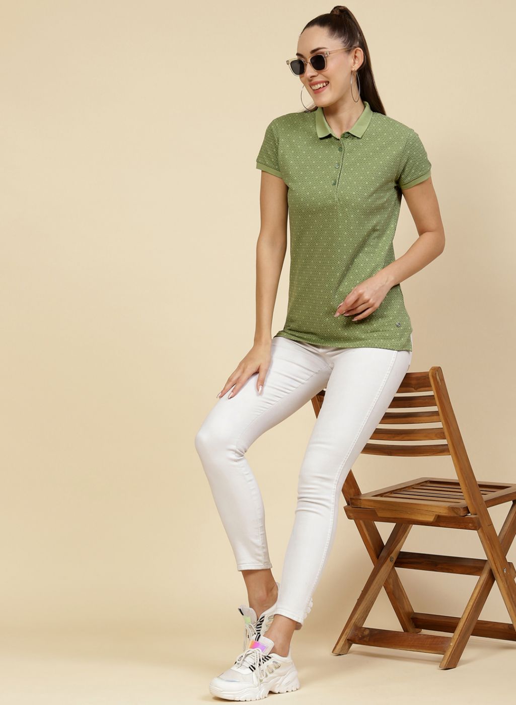 Women Green Printed T-Shirt
