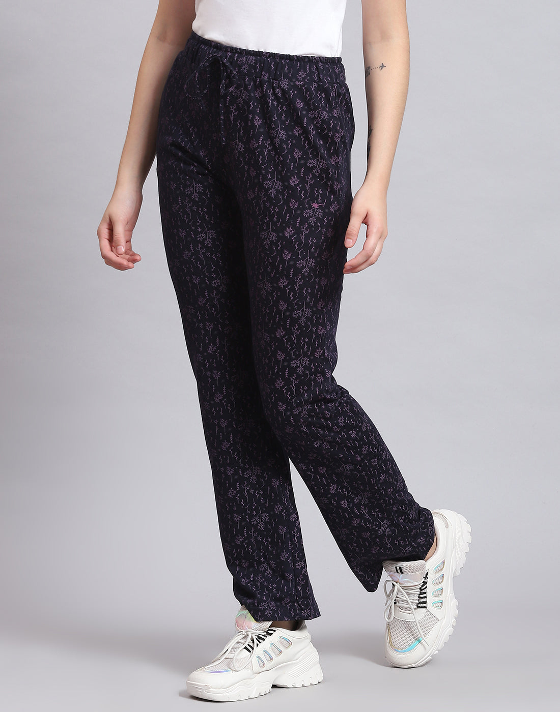 Women Navy Blue Printed Regular Fit Lower