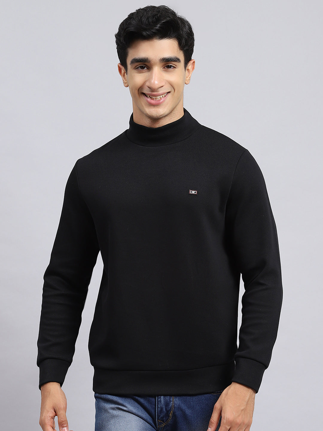 Men Black Plain T-Shirt
