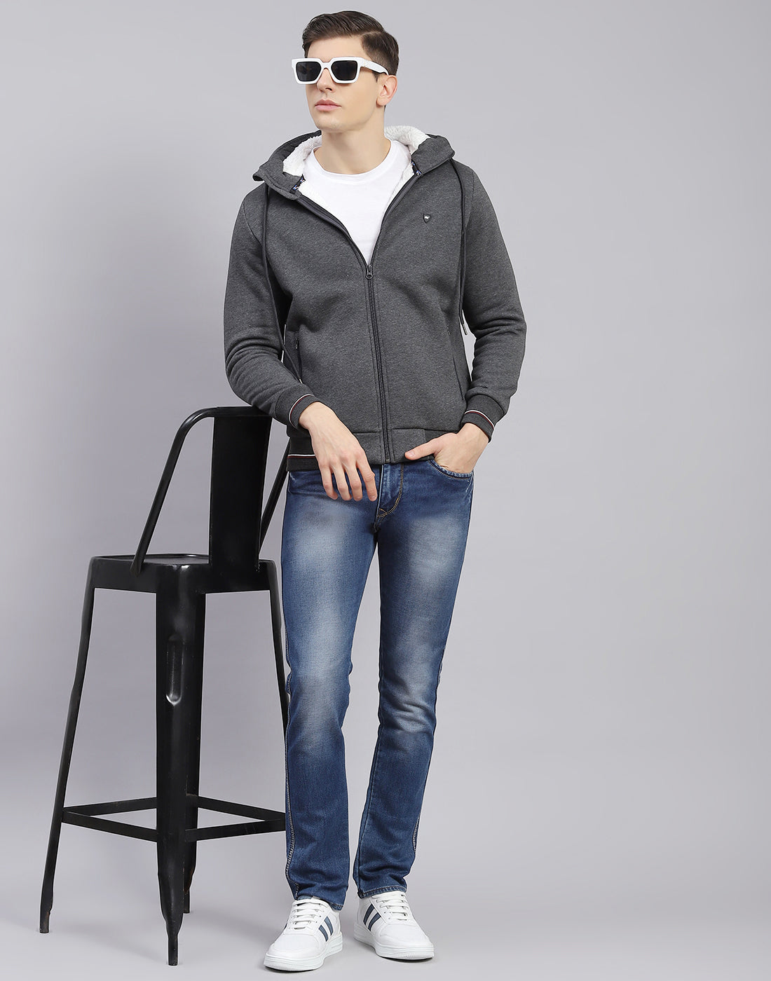 Men Grey Solid Hooded Full Sleeve Sweatshirt