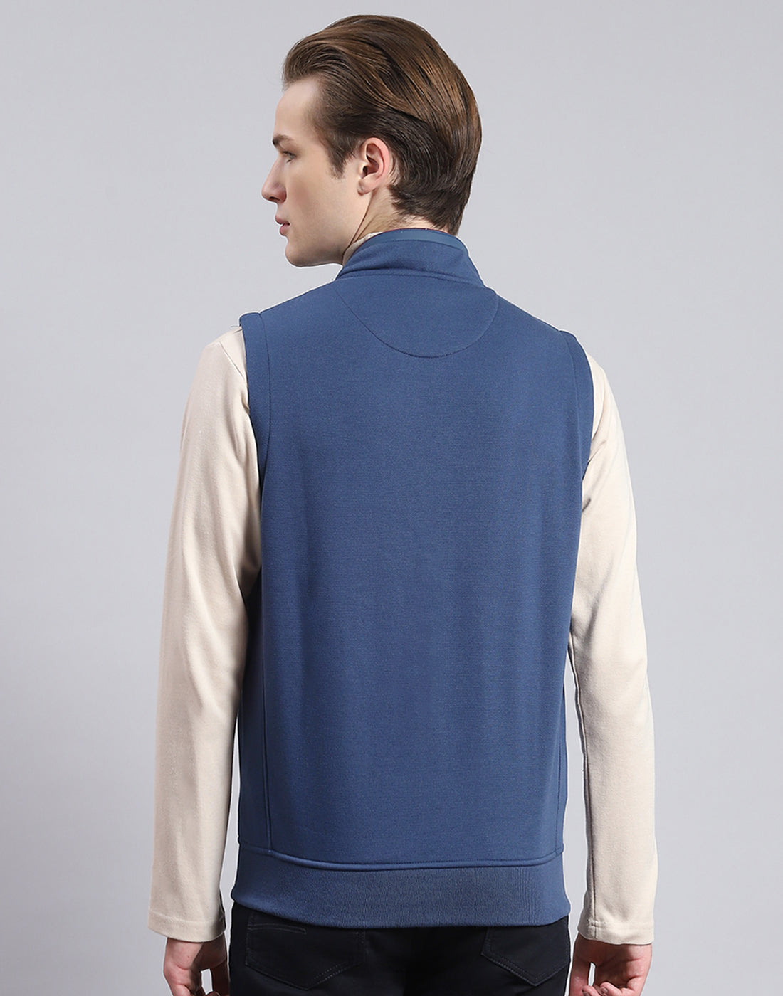 Men Blue Solid Stand Collar Sleeveless Sweatshirt
