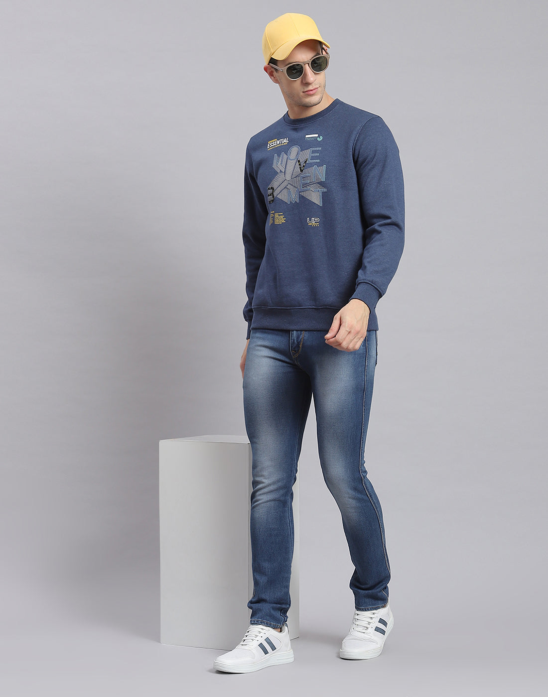 Men Blue Printed Round Neck Full Sleeve Sweatshirt
