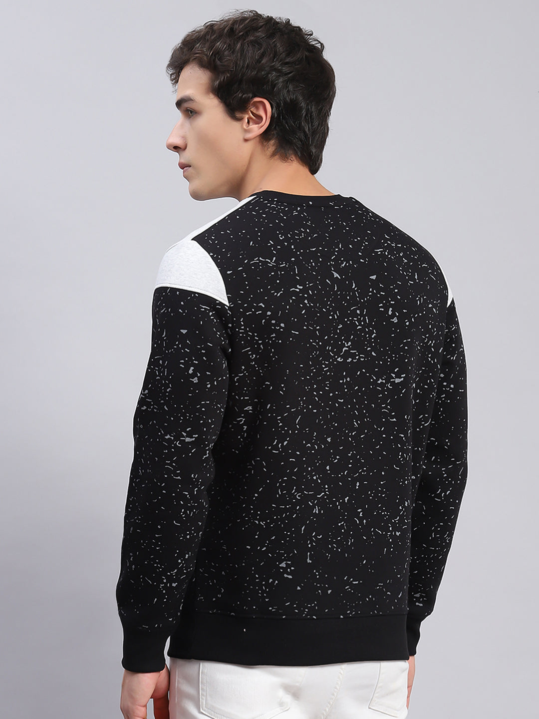 Men Black Printed Round Neck Full Sleeve Sweatshirts