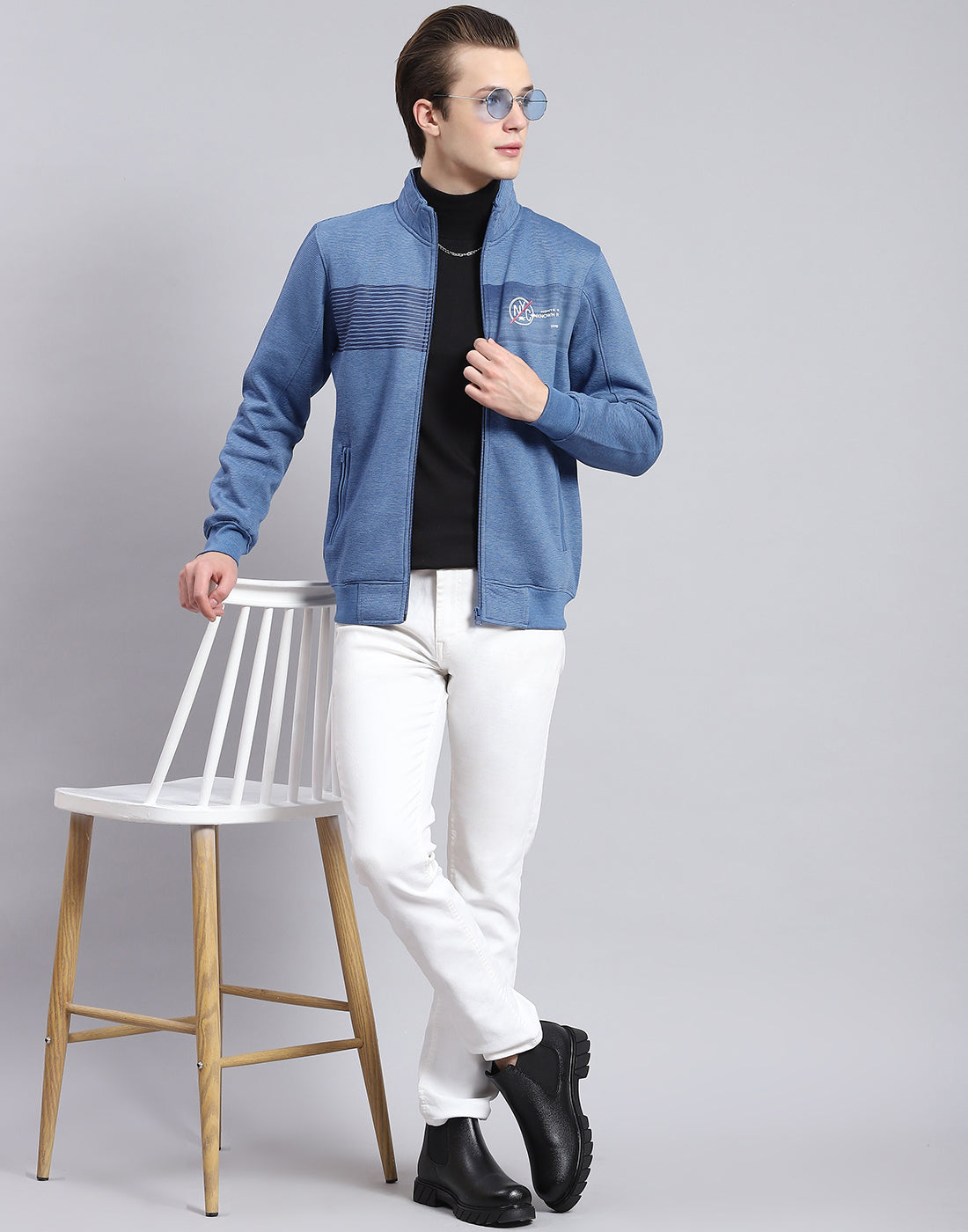 Men Blue Solid Stand Collar Full Sleeve Sweatshirt