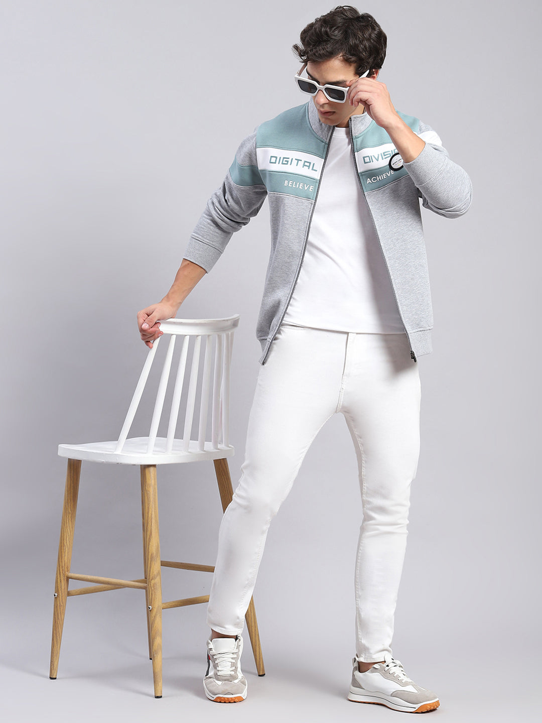 Men Grey Solid Stand Collar Full Sleeve Sweatshirts