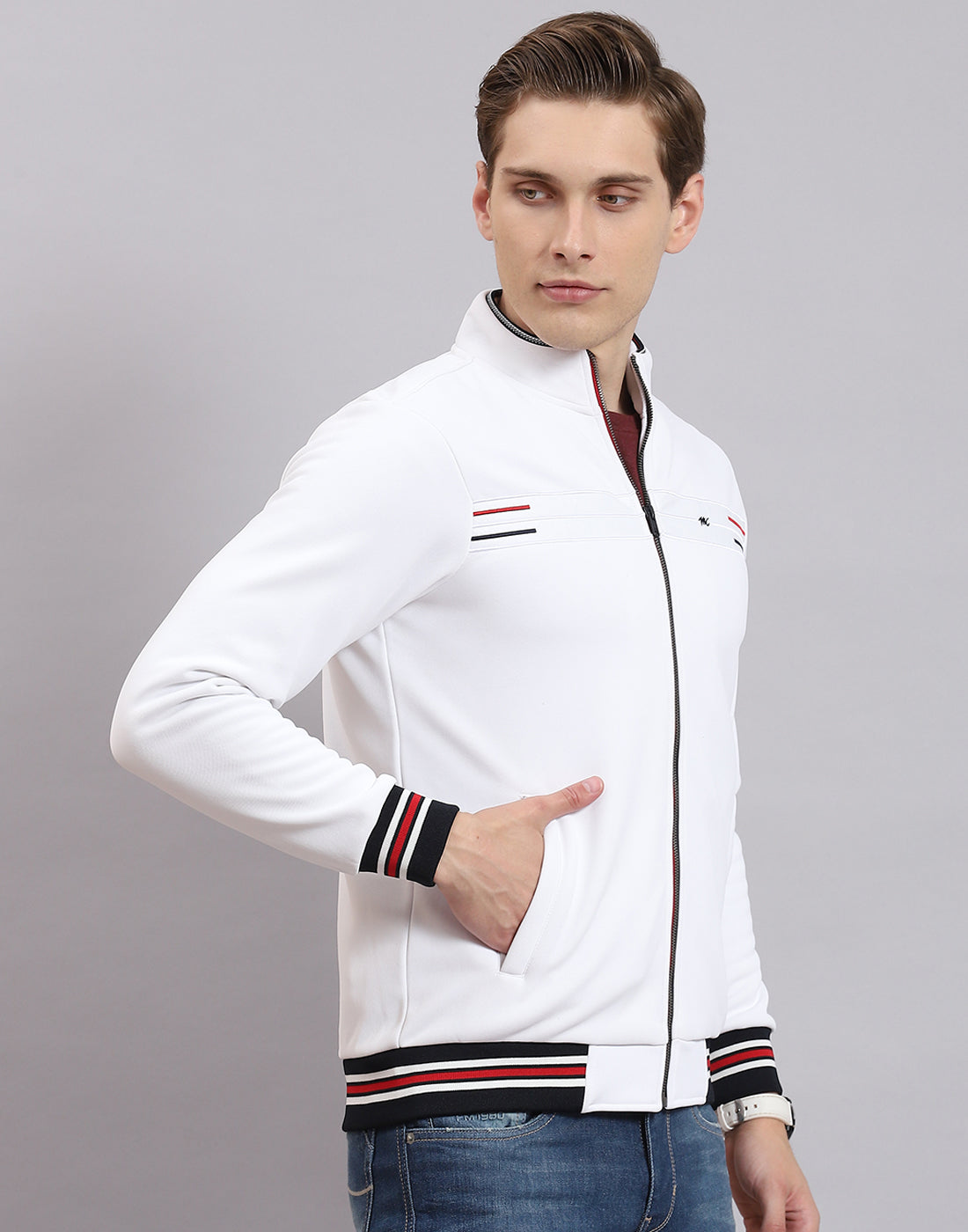 Men White Solid Collar Full Sleeve Sweatshirt