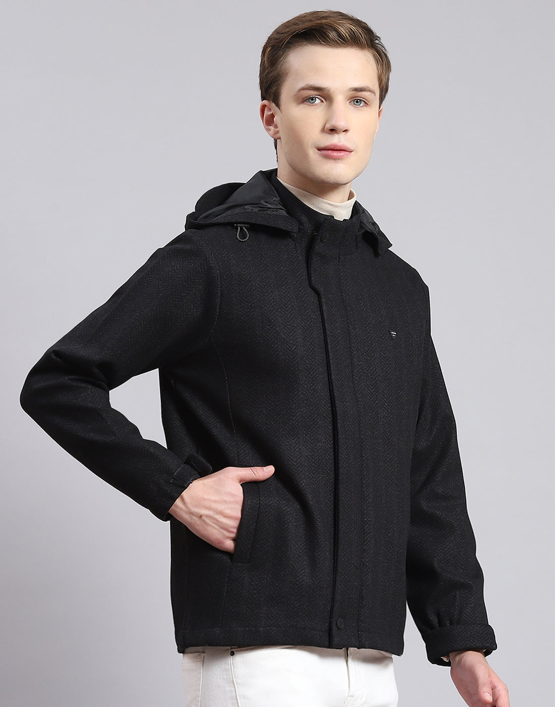 Men Black Solid Hooded Full Sleeve Jacket