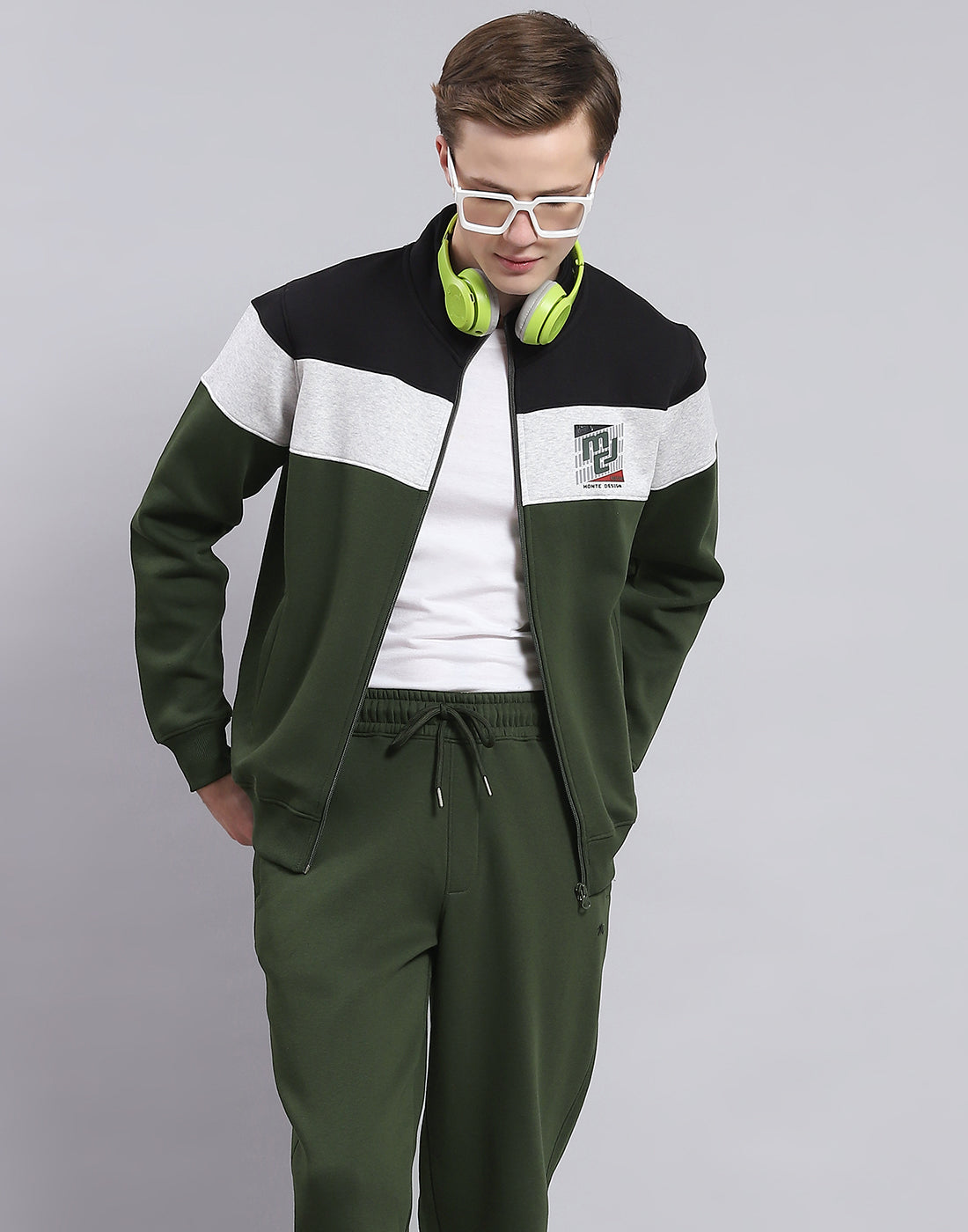 Men Olive Solid Stand Collar Full Sleeve Tracksuit