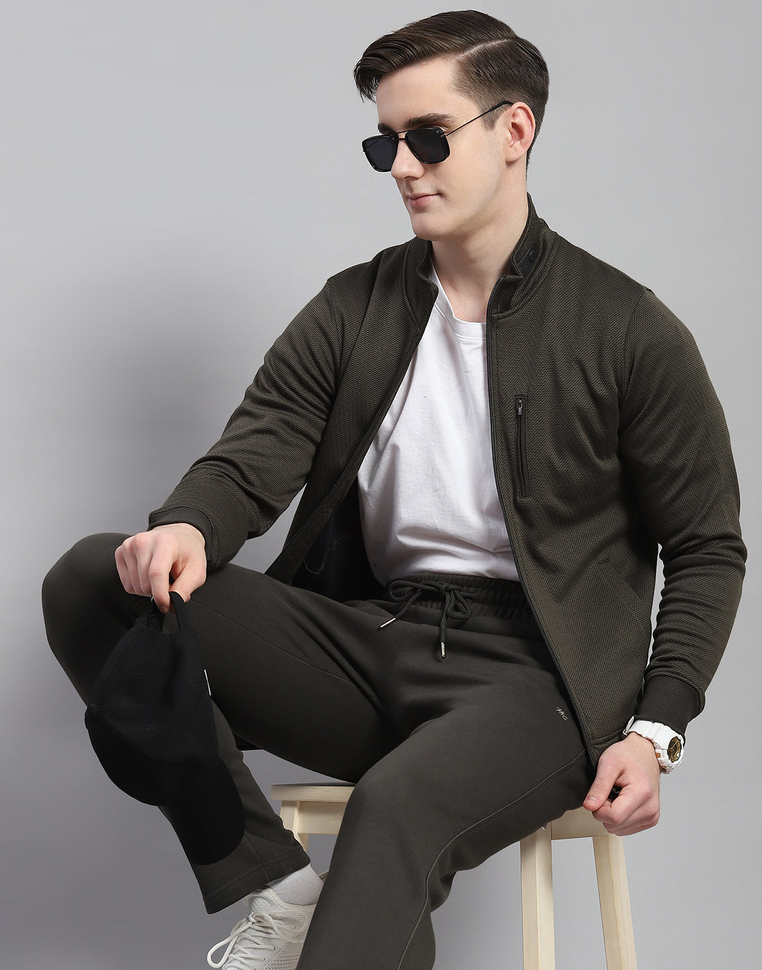 Men Olive Solid Stand Collar Full Sleeve Tracksuit