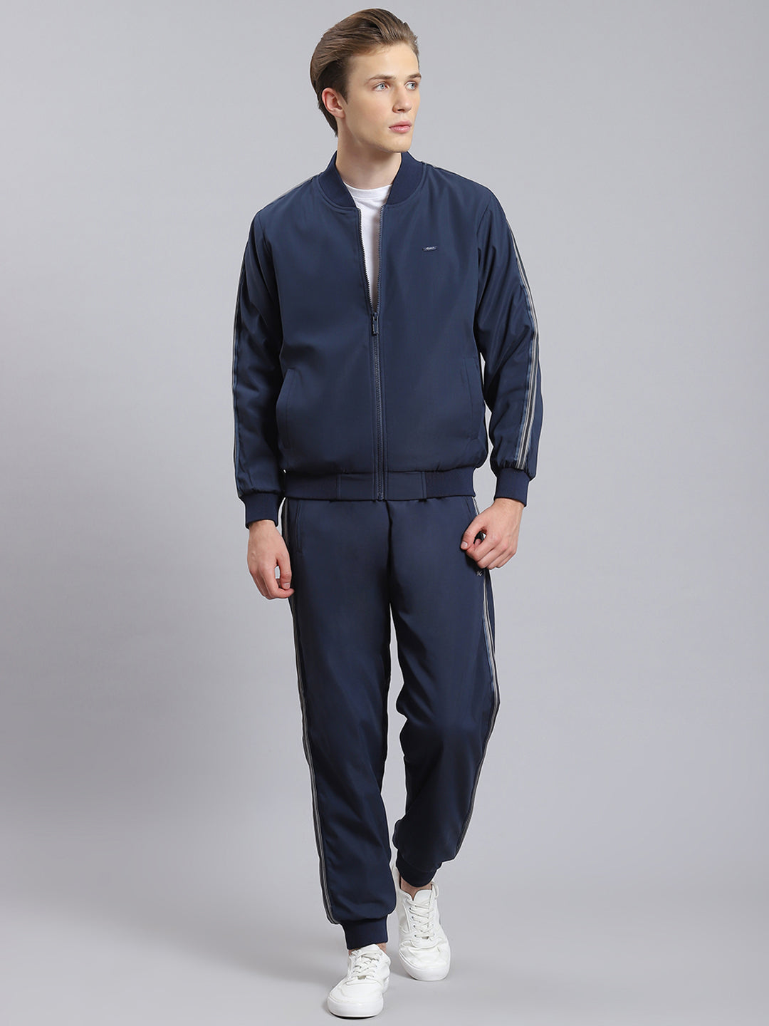 Men Navy Blue Solid Mandarin Collar Full Sleeve Tracksuit