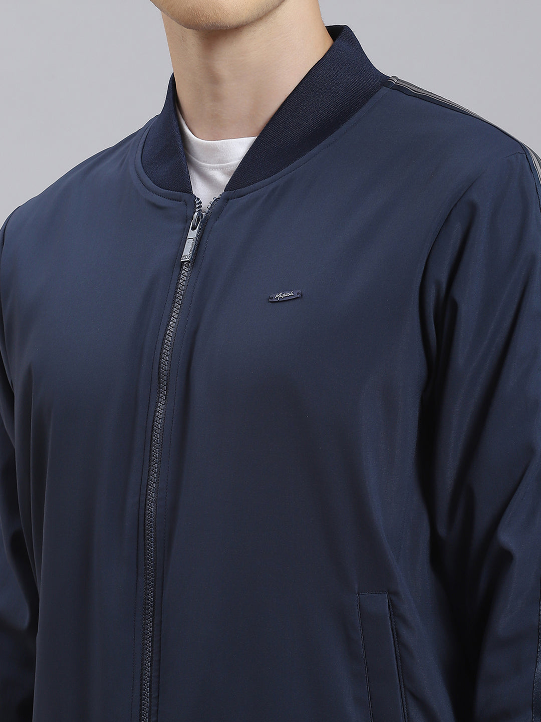 Men Navy Blue Solid Mandarin Collar Full Sleeve Tracksuit