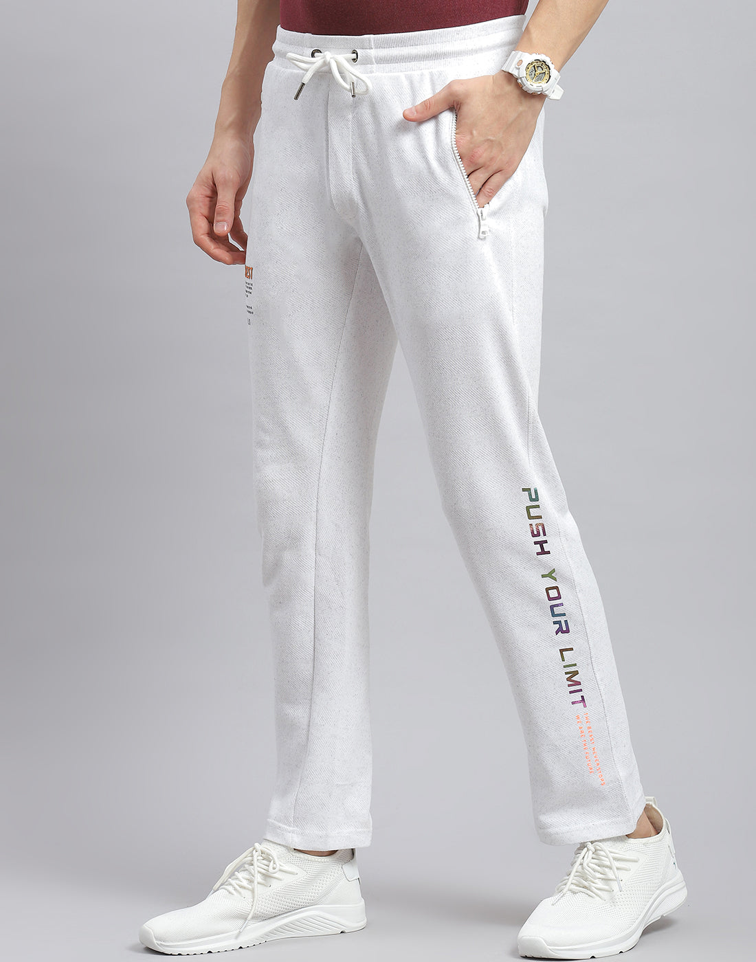 Men Off White Printed Regular Fit Winter Lower