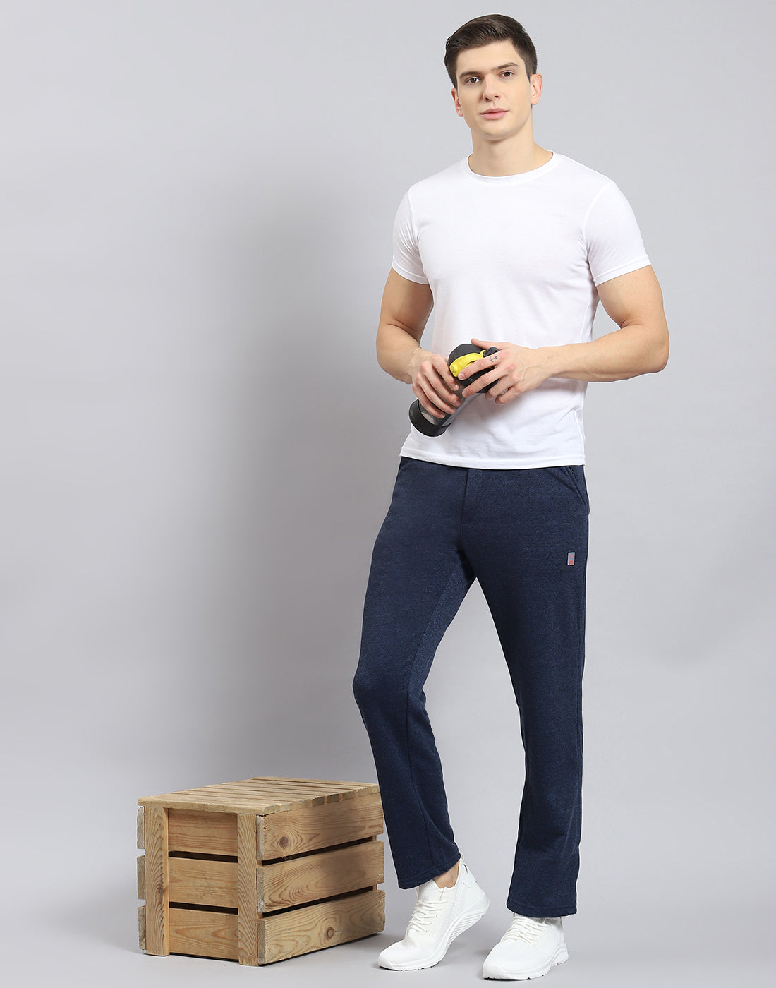 Men Navy Blue Solid Regular Fit Winter Lower