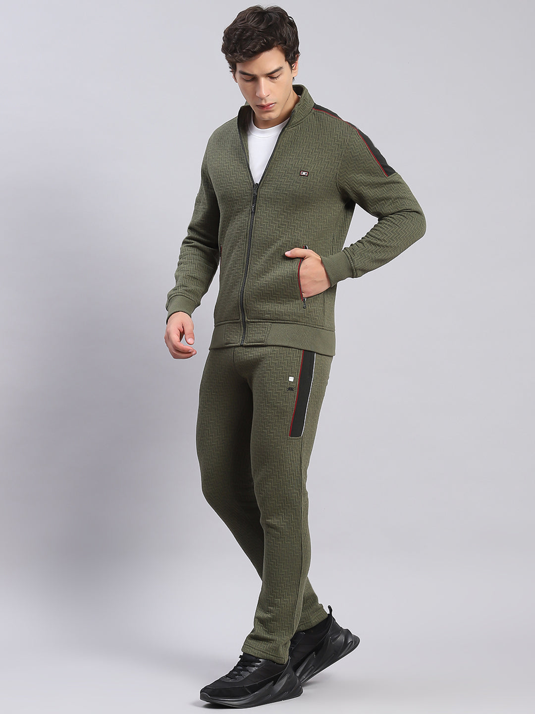 Men Olive Solid Stand Collar Full Sleeve Tracksuits