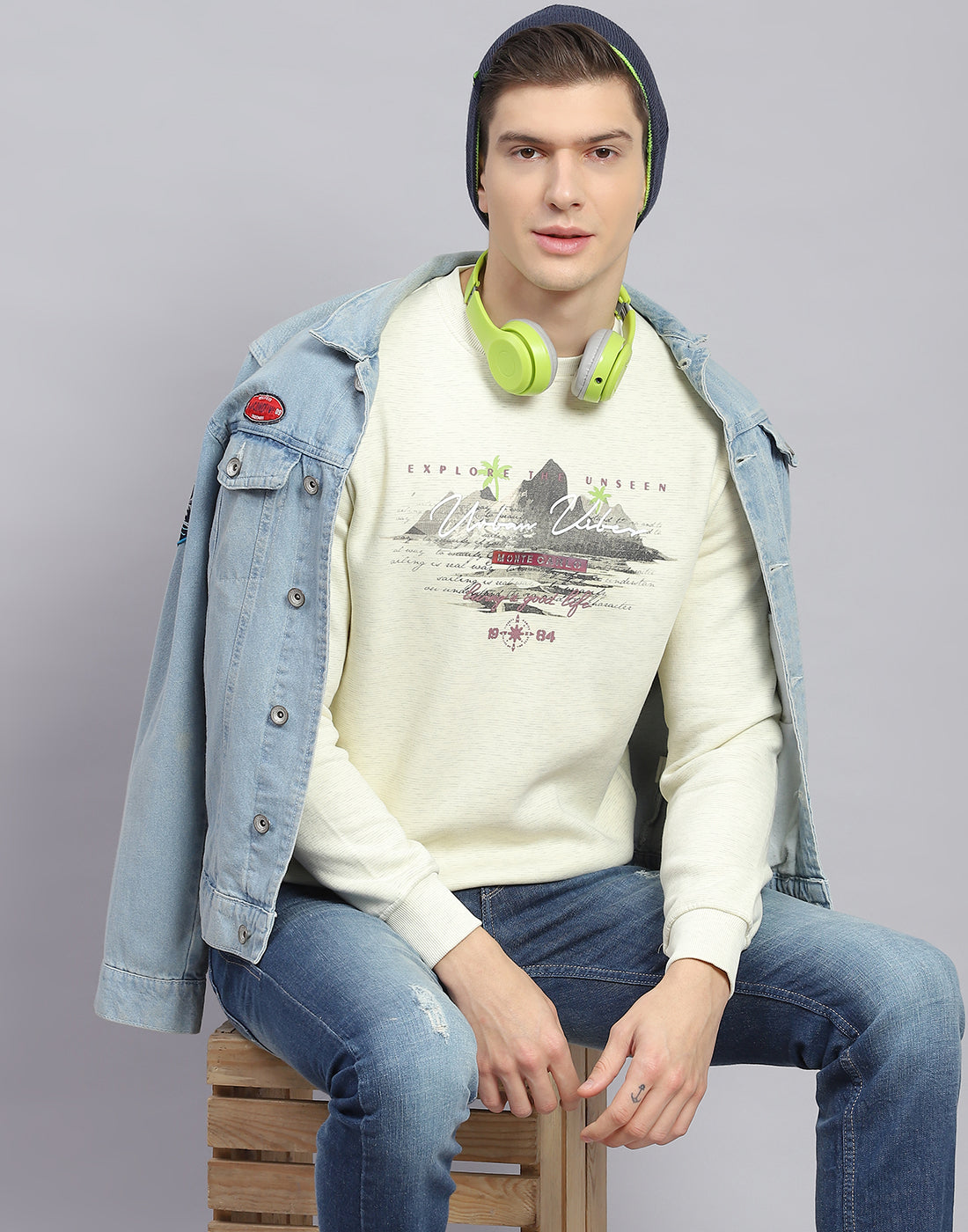 Men Beige Solid Round Neck Full Sleeve Sweatshirt