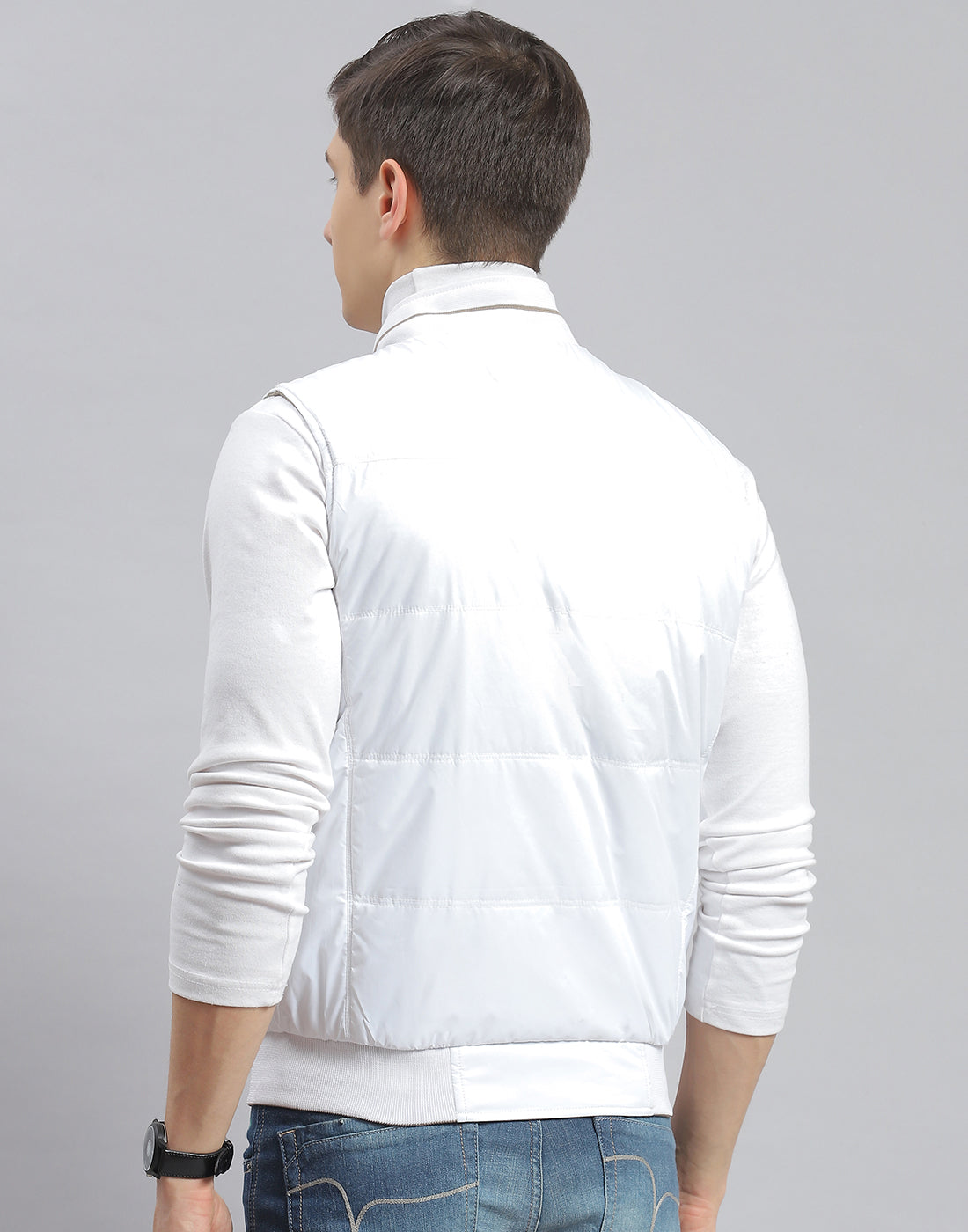 Men Beige Solid Stand Collar Sleeveless Jacket