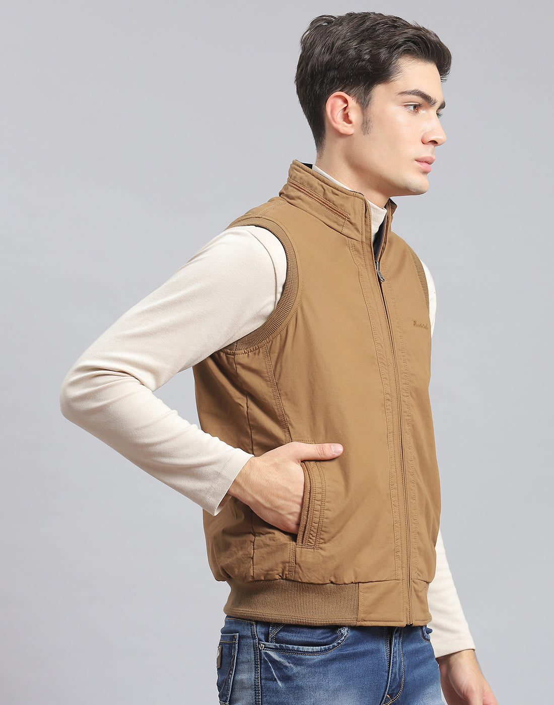 Men Brown Solid Stand Collar Sleeveless Jacket