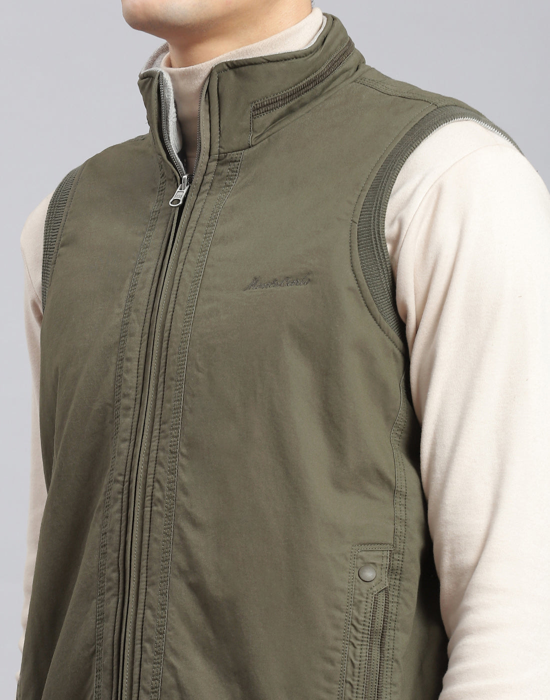 Men Olive Solid Stand Collar Sleeveless Jacket