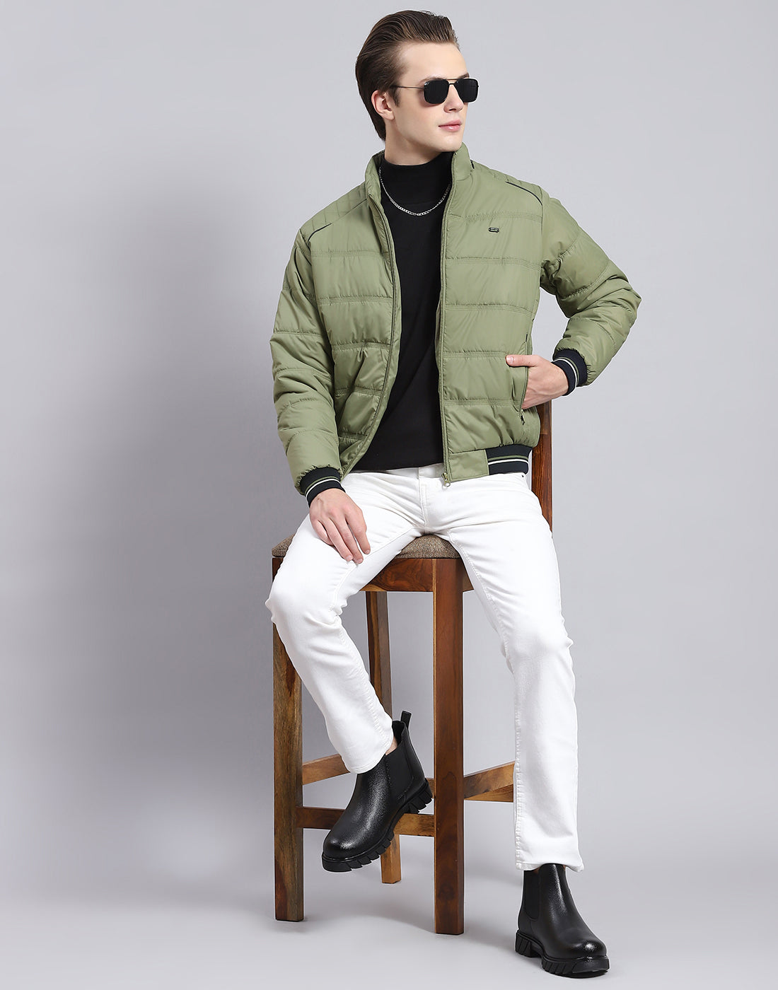 Men Green Solid Stand Collar Full Sleeve Jacket