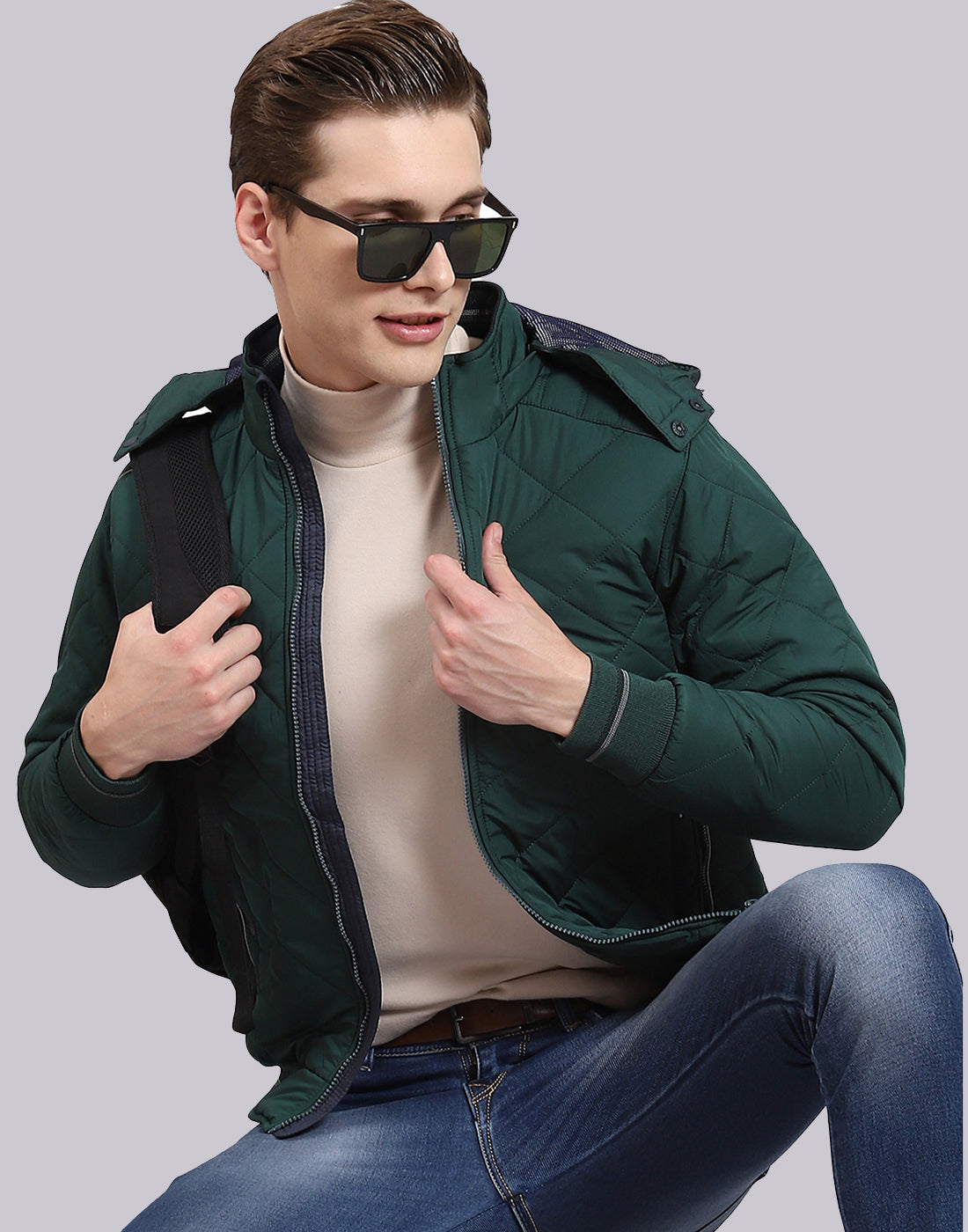 Men Green Solid Hooded Full Sleeve Jacket