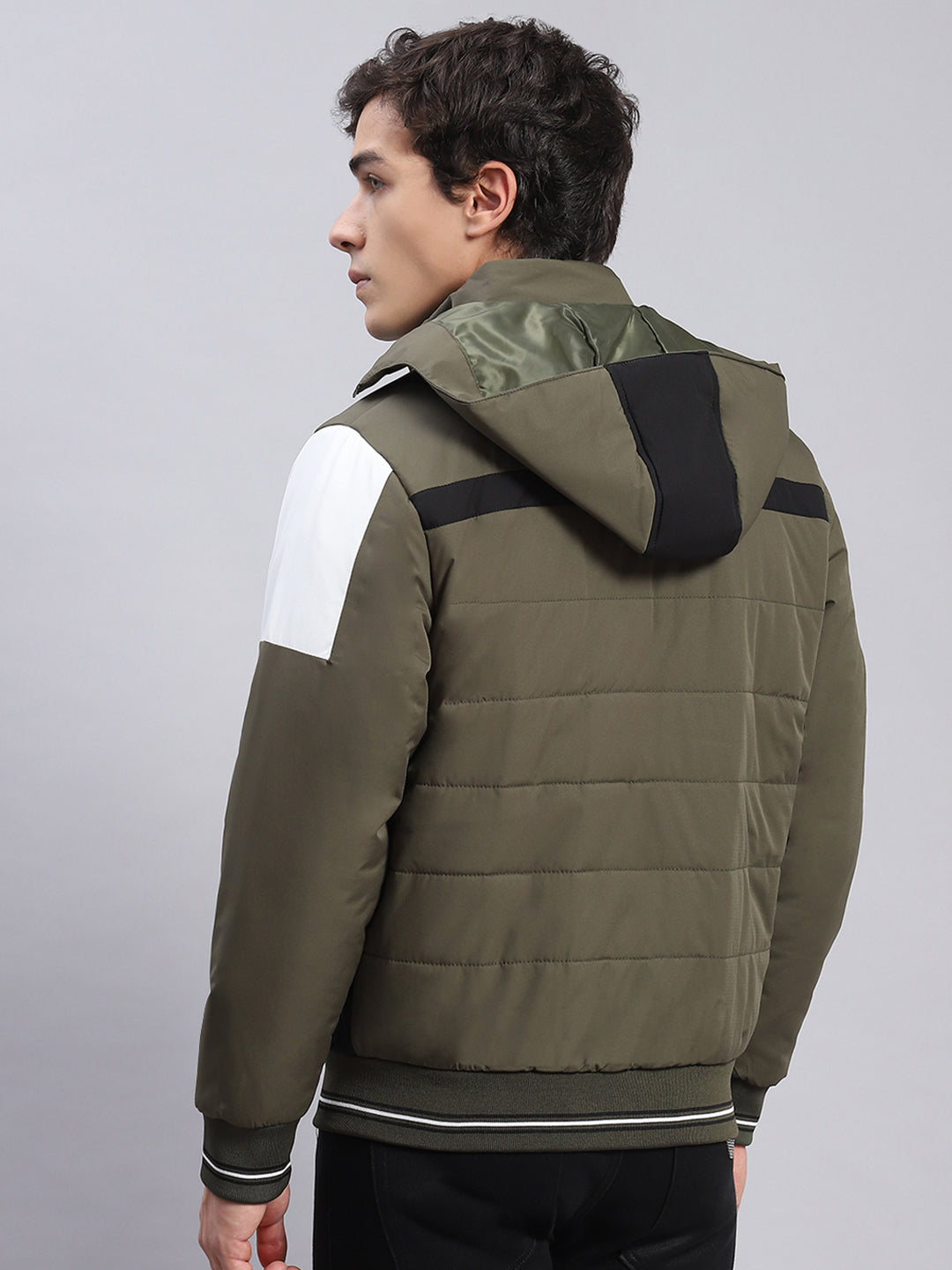 Men Olive Solid Hooded Full Sleeve Jackets