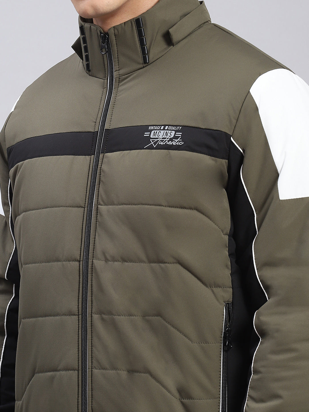 Men Olive Solid Hooded Full Sleeve Jackets