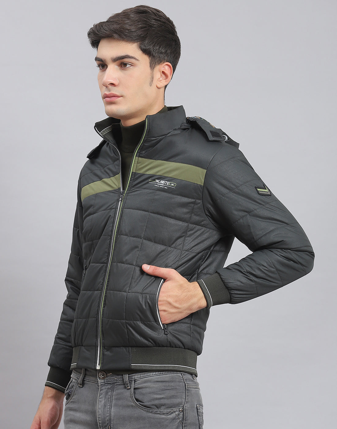 Men Olive Solid Hooded Full Sleeve Jacket
