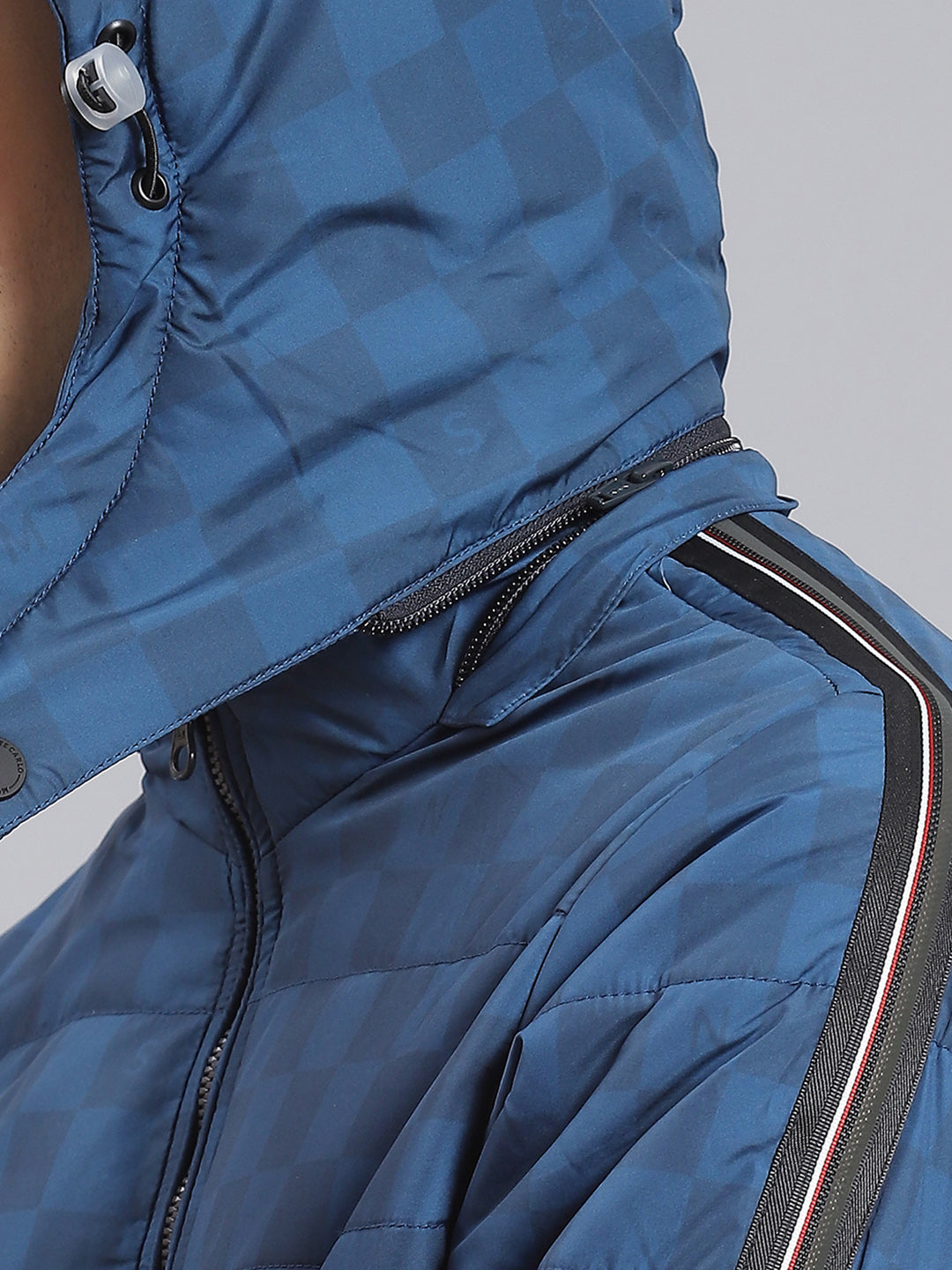 Men Blue Solid Hooded Full Sleeve Jacket