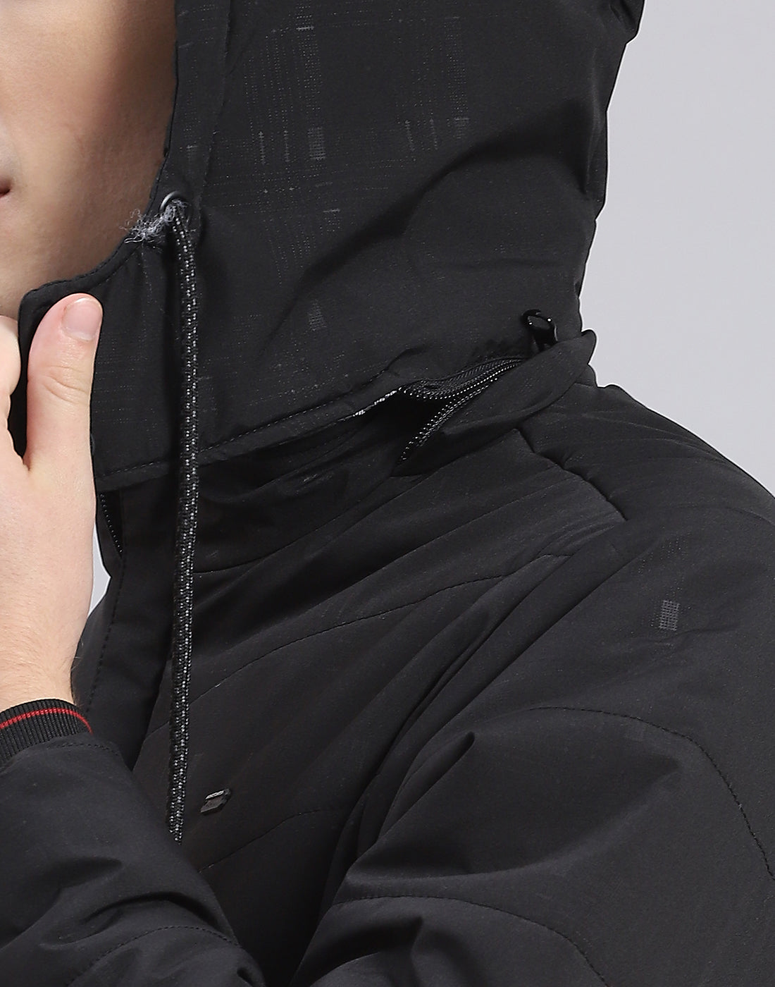 Men Black Solid Hooded Full Sleeve Jacket