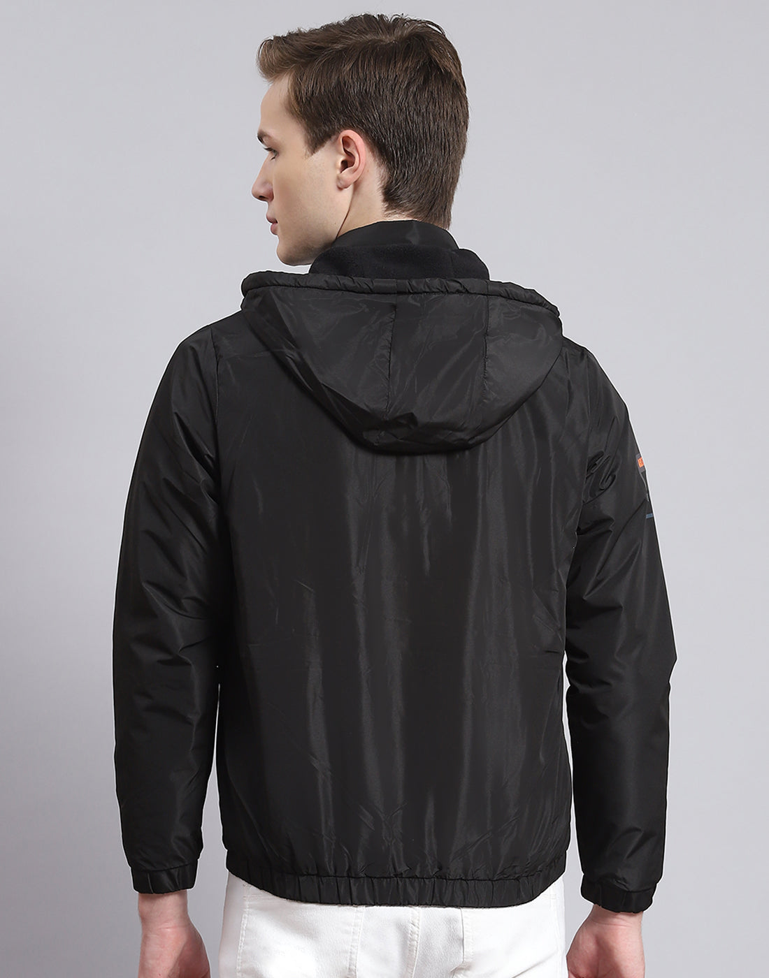 Men Black Solid Hooded Full Sleeve Jacket