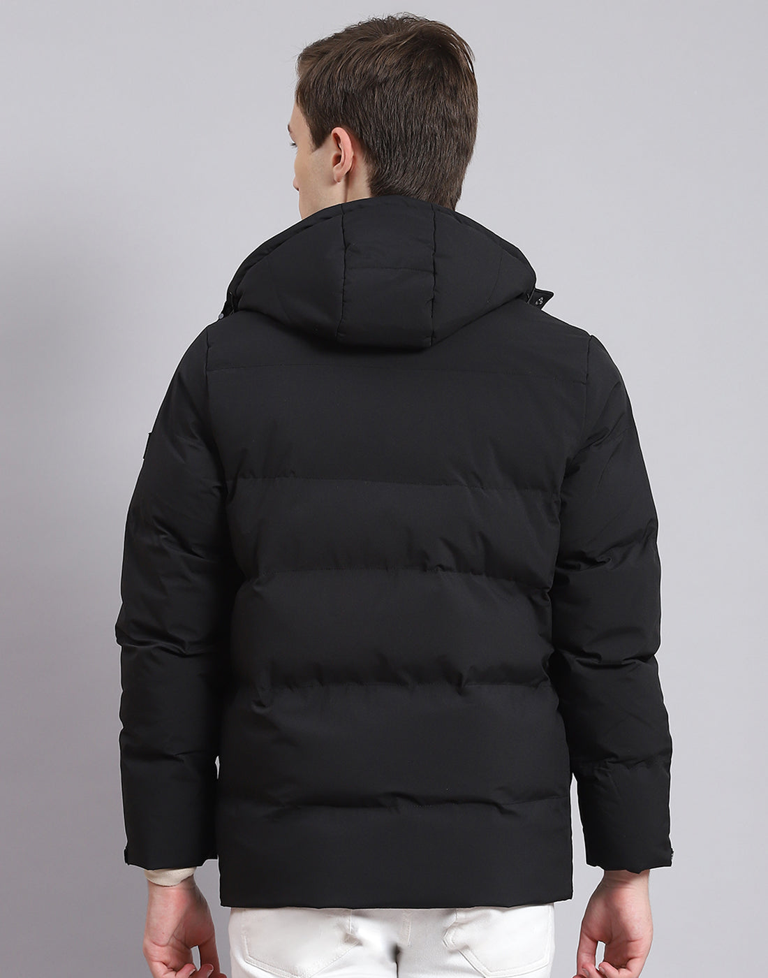 Men Black Solid Hooded Full Sleeve Jacket