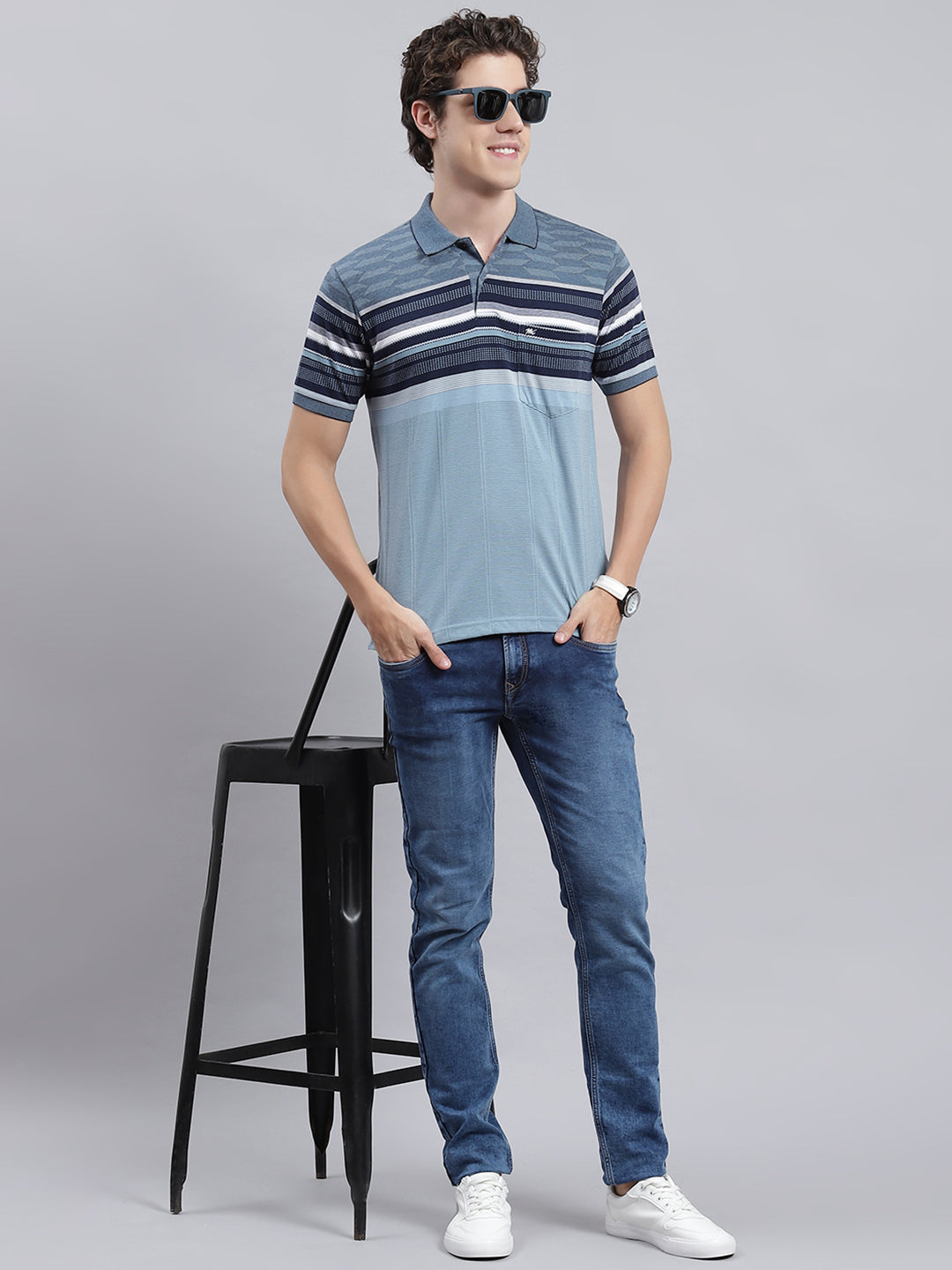 Men Blue Stripe T-Shirt