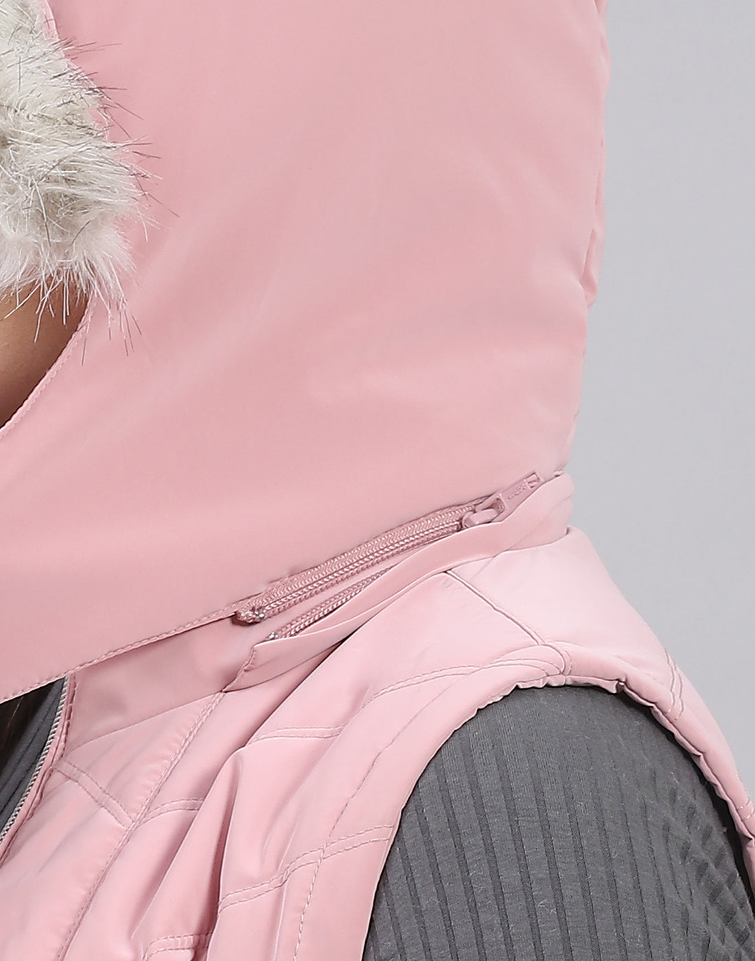 Women Pink Solid Hooded Sleeveless Jacket