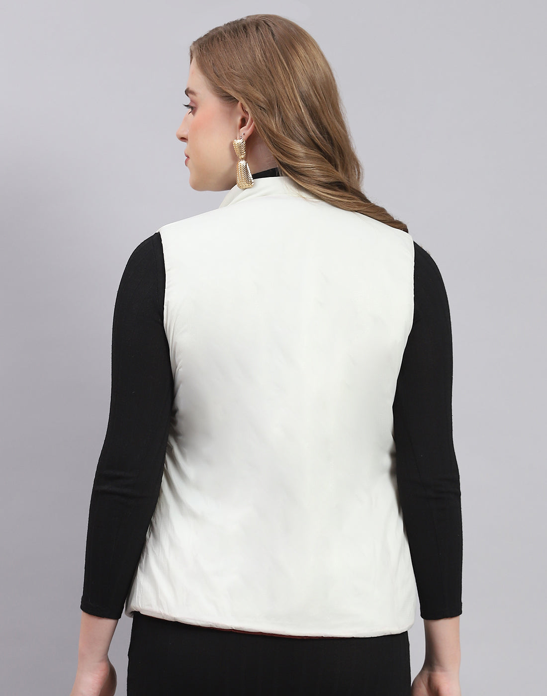 Women Maroon Solid Stand Collar Sleeveless Jacket