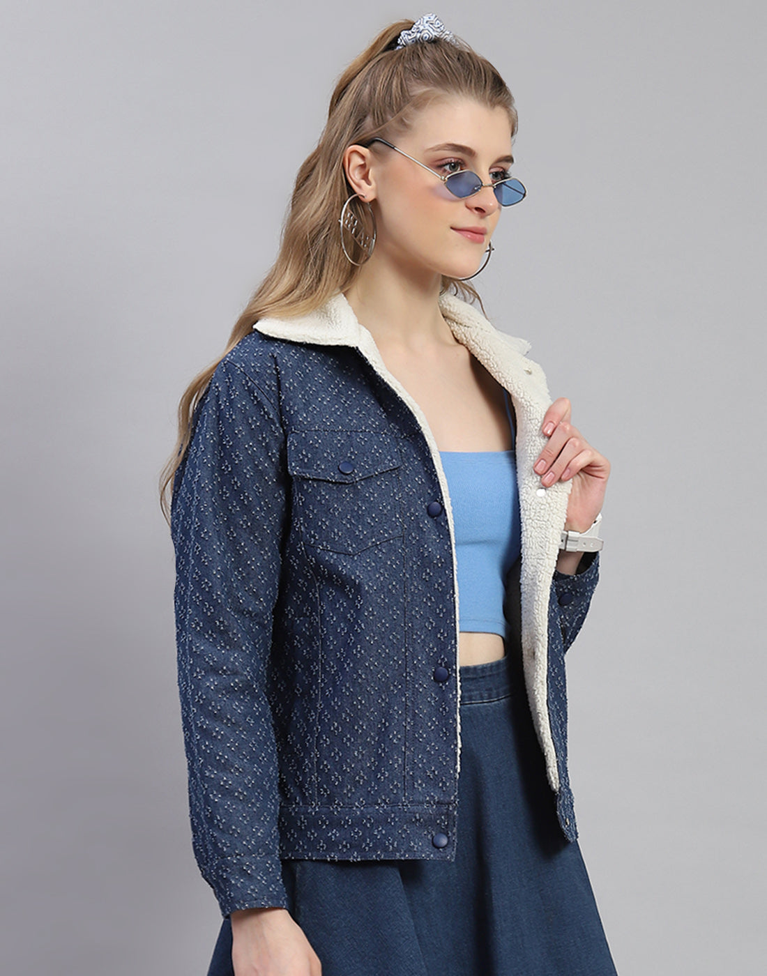 Women Navy Blue Self Design Collar Full Sleeve Jacket