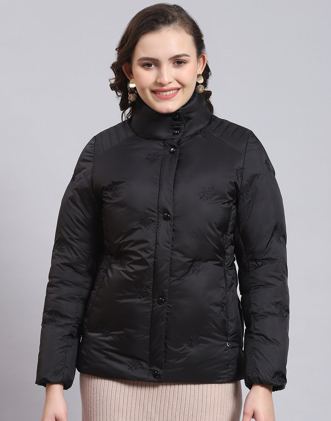Women Black Solid Stand Collar Full Sleeve Jacket