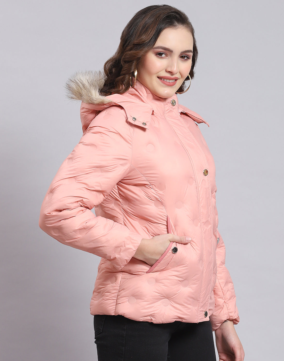 Women Pink Solid Hooded Full Sleeve Jacket