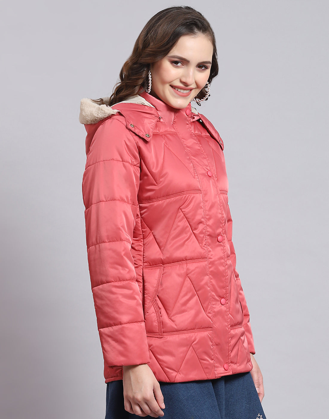 Women Pink Solid Hooded Full Sleeve Jacket