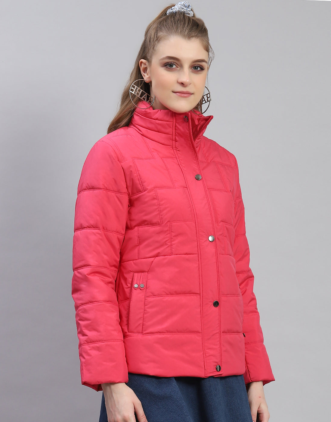 Women Pink Solid Stand Collar Full Sleeve Jacket