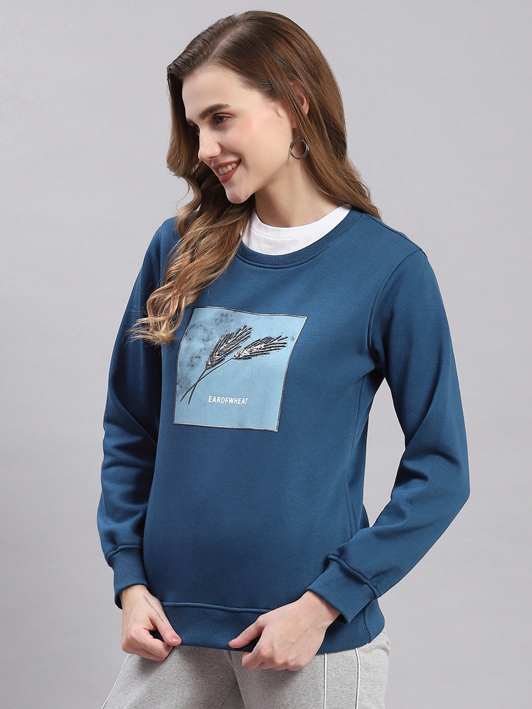 Women Navy Blue Printed Round Neck Full Sleeve Sweatshirts
