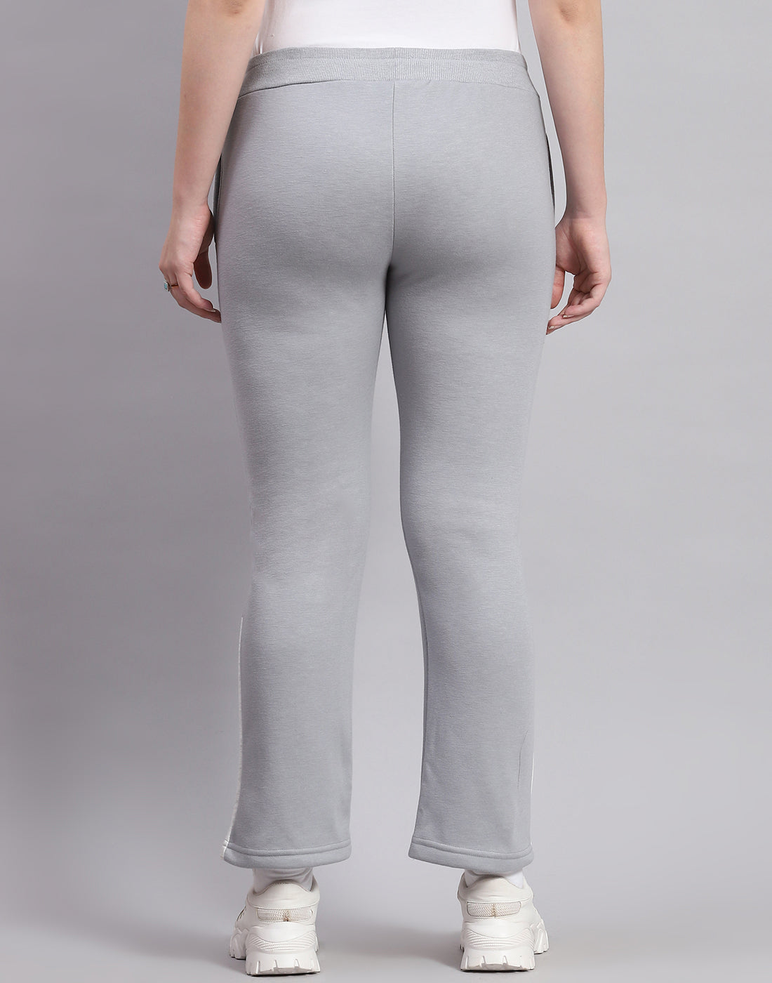 Women Grey Solid Regular Fit Winter Lower