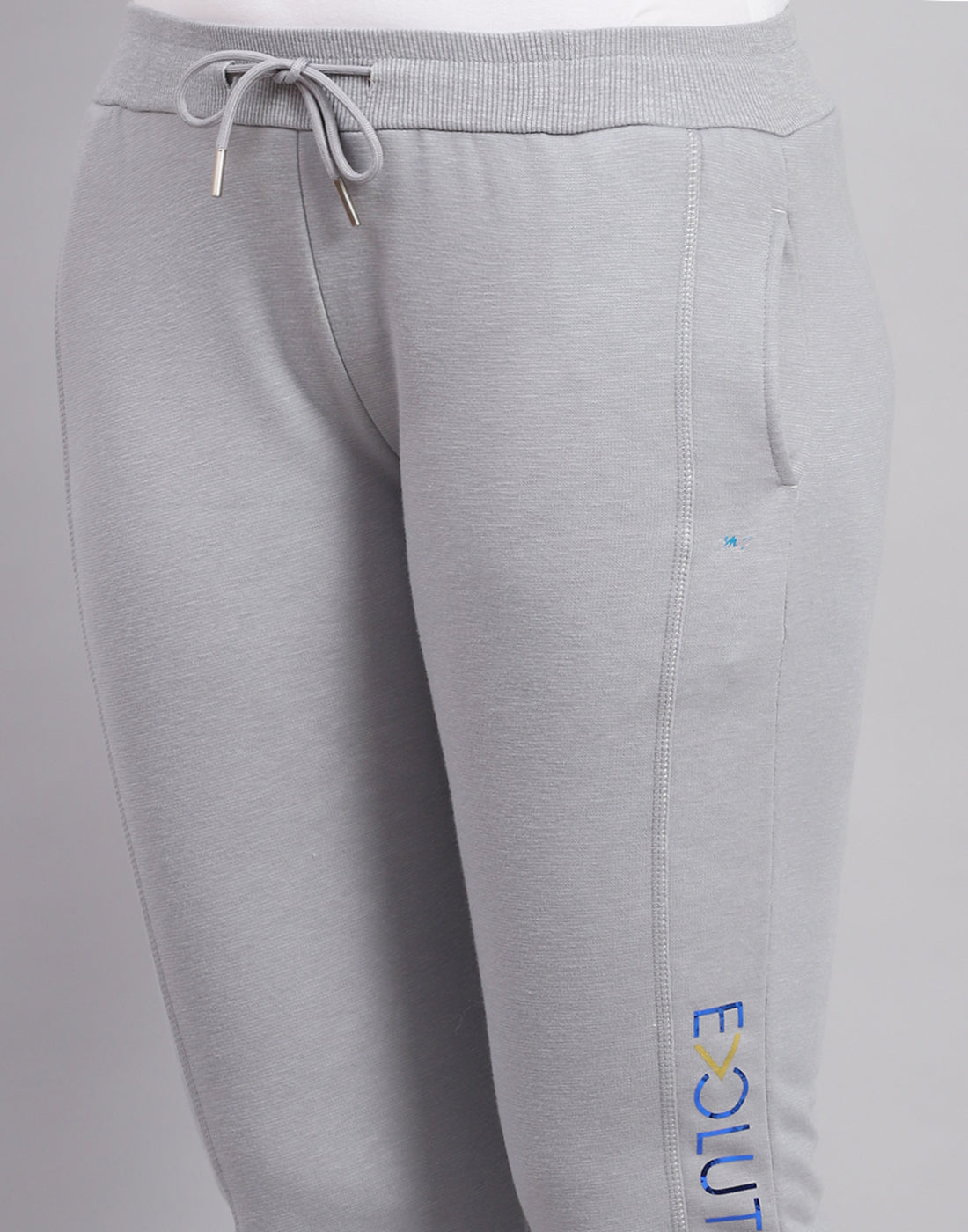 Women Grey Solid Regular Fit Winter Lower