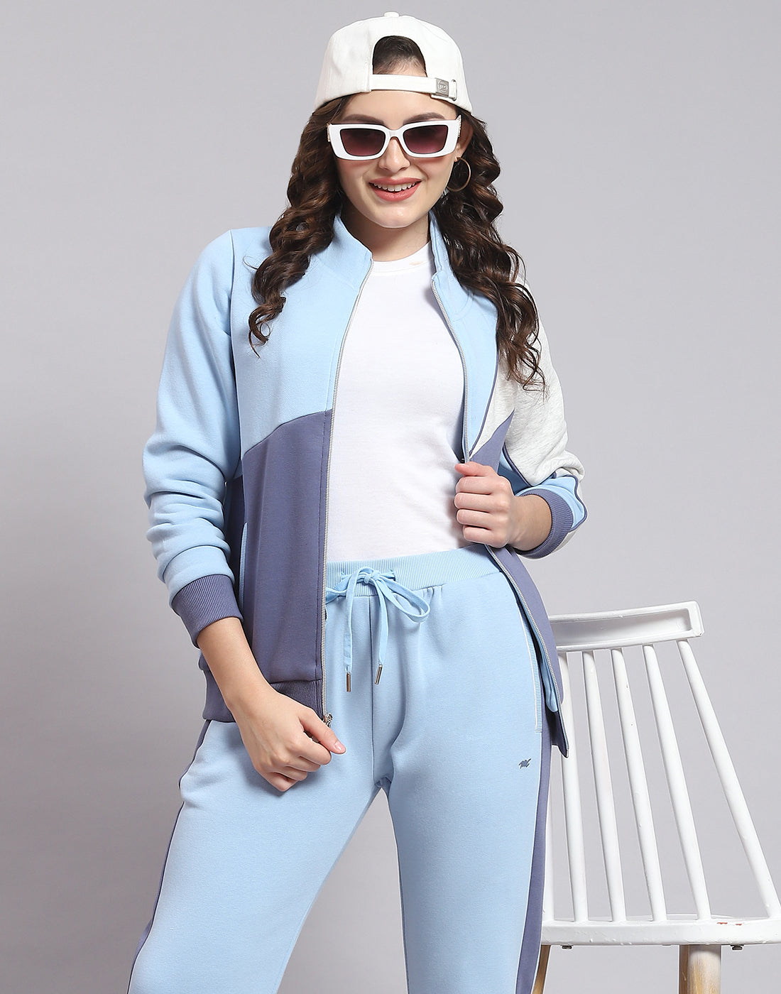Women Blue Solid Stand Collar Full Sleeve Tracksuit