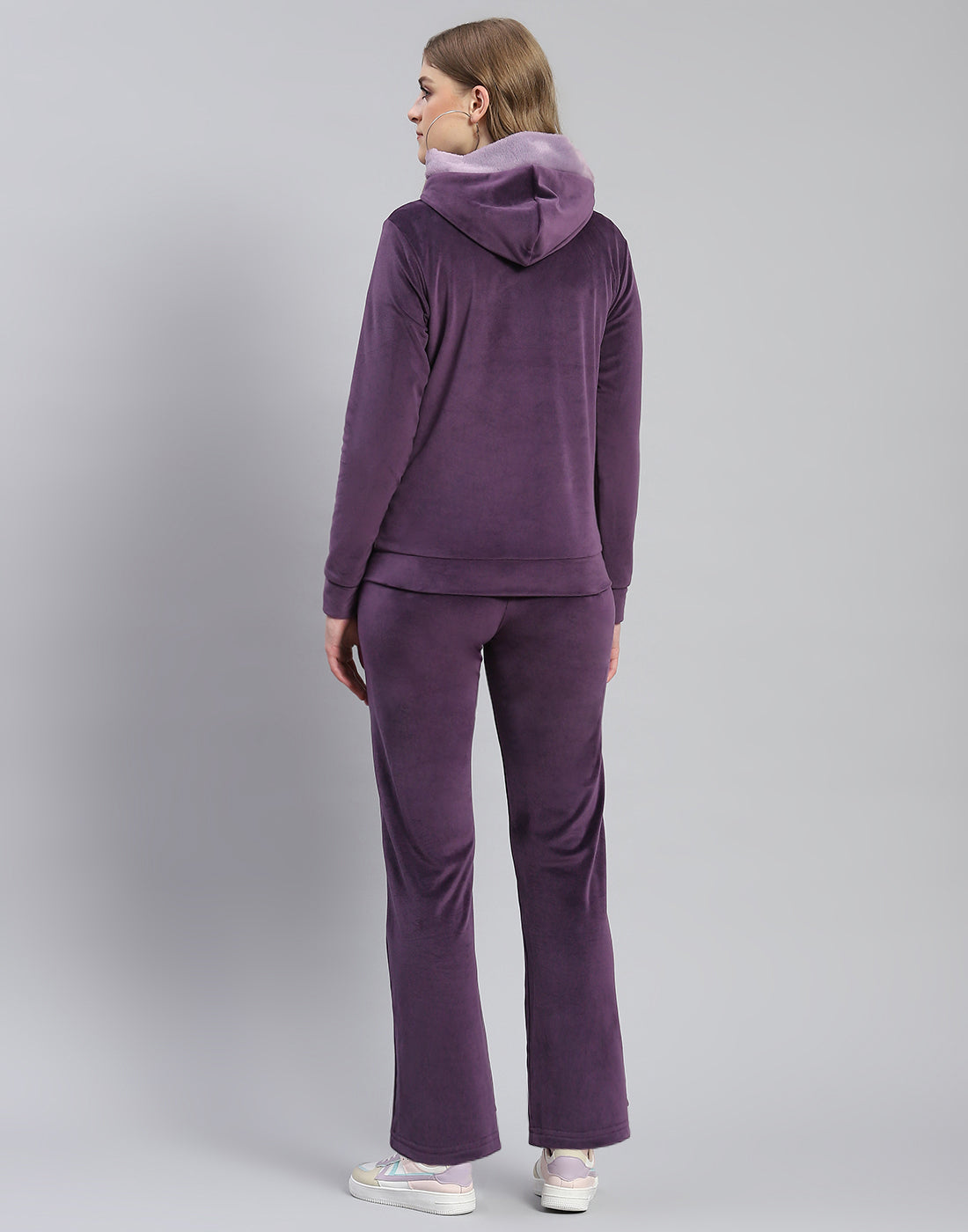 Women Purple Solid Hooded Full Sleeve Tracksuit