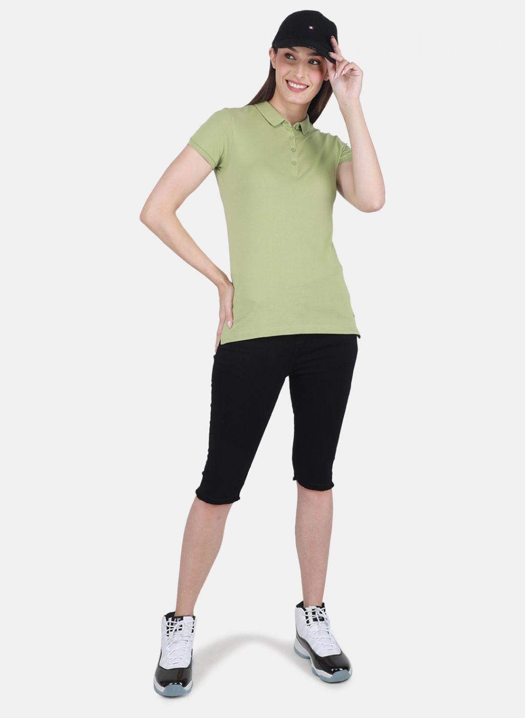Women Green Solid T-Shirt