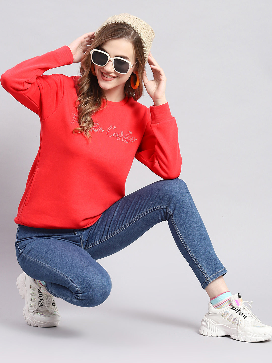 Women Coral Embroidered Round Neck Full Sleeve Sweatshirts