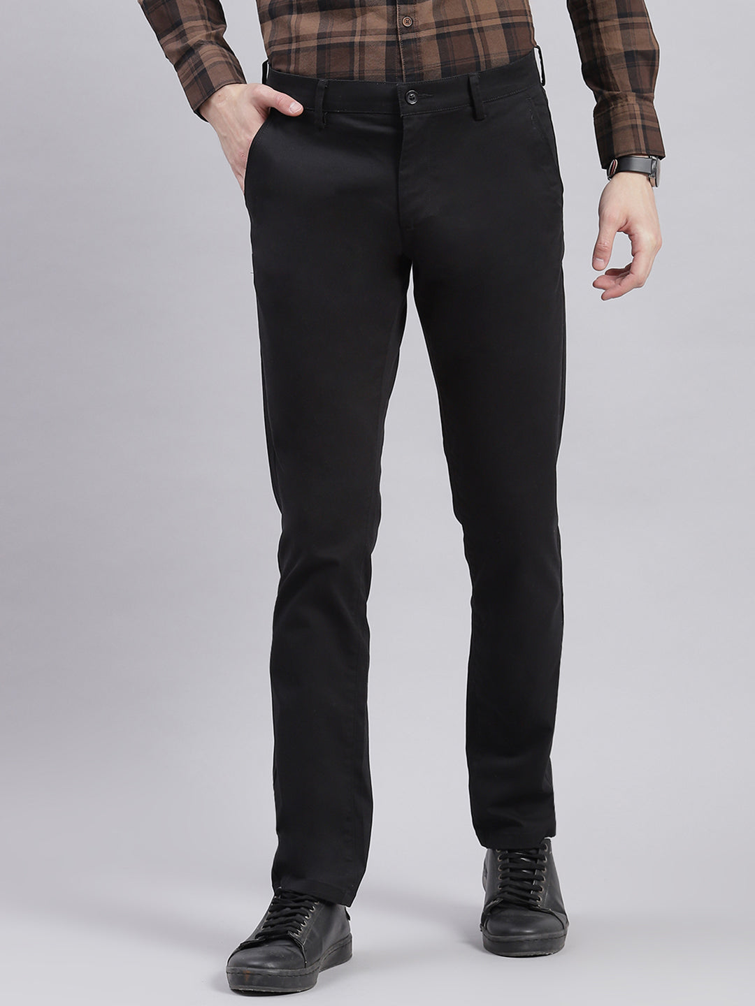 Men Black Solid Regular Fit Trousers