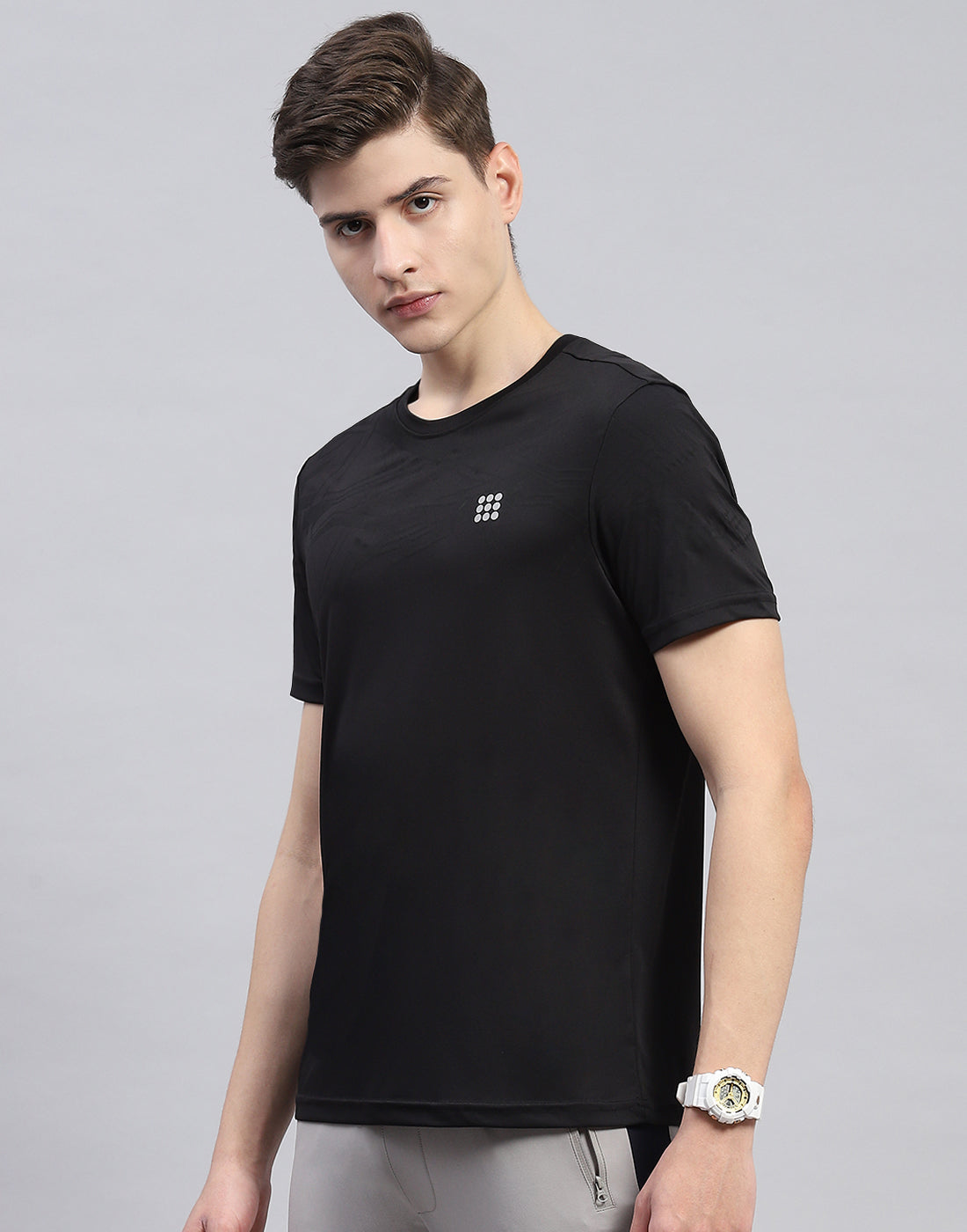 Rock.it Men Black Solid Round Neck Half Sleeve T-Shirt