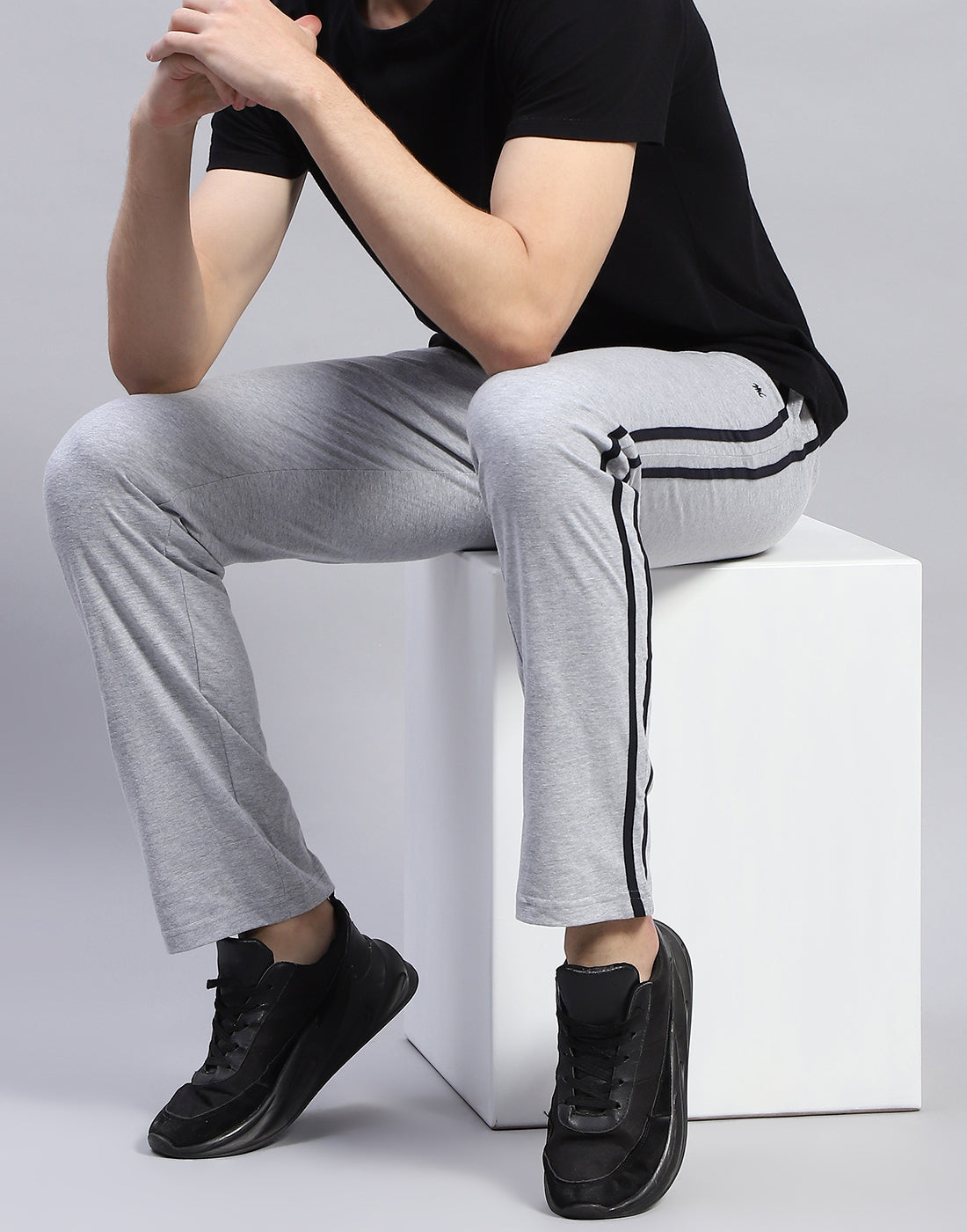 Men Grey Melange Solid Regular Fit Lower